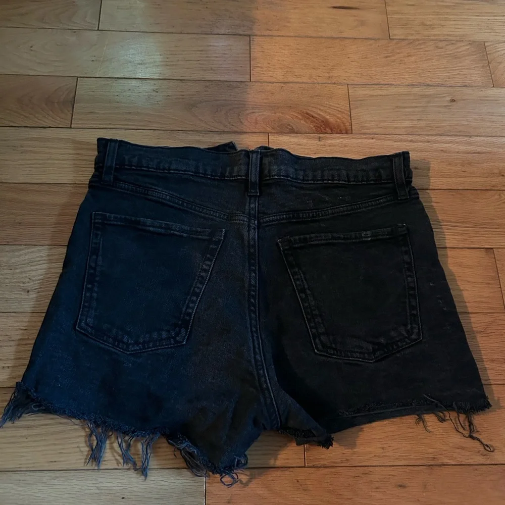 Black Frayed Hem Women's Denim Shorts